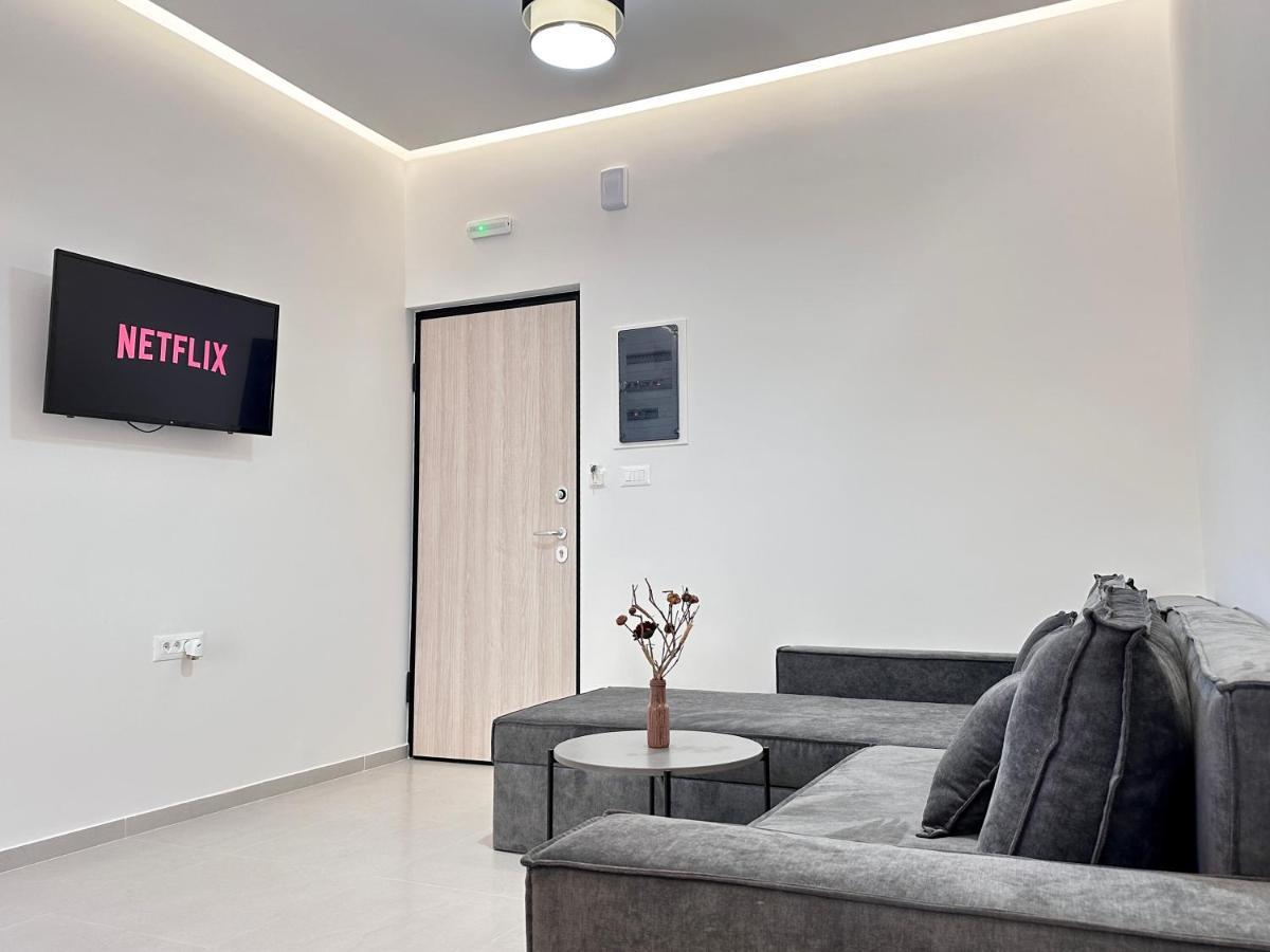יאליסוס Seaside Deluxe Apartment מראה חיצוני תמונה